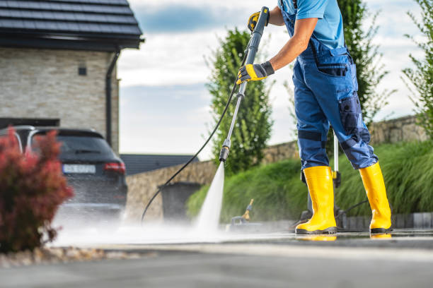 Best Pool Deck Cleaning  in Marion Oaks, FL